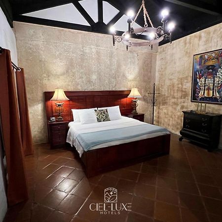 Ciel Luxe Hotels Antigua Guatemala Bagian luar foto