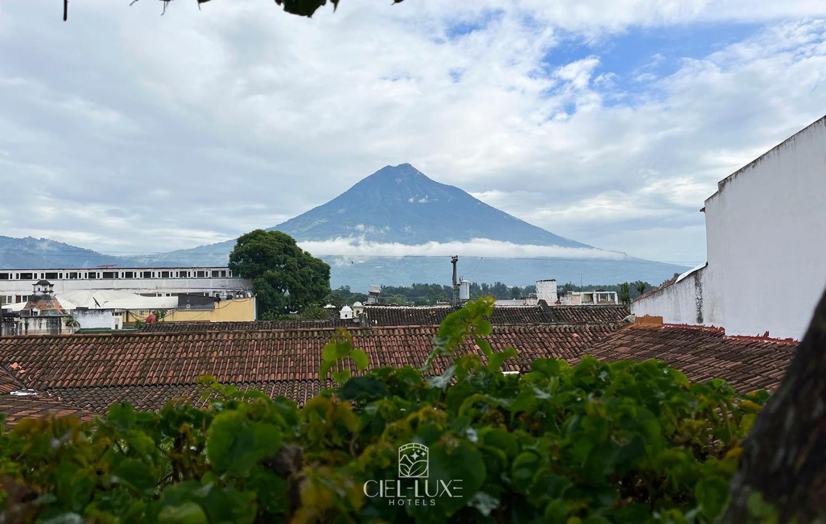 Ciel Luxe Hotels Antigua Guatemala Bagian luar foto